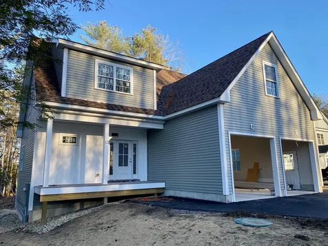12 Deerfield Drive Gorham ME 04038