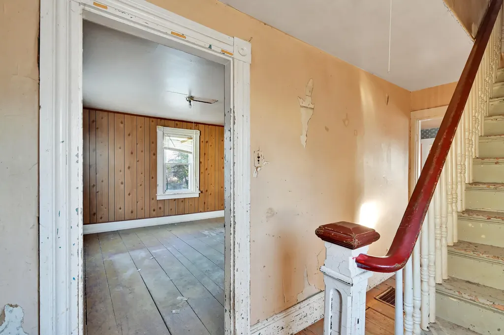 24 Hayes Street Old Town ME 04468
