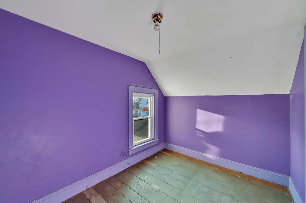 24 Hayes Street Old Town ME 04468