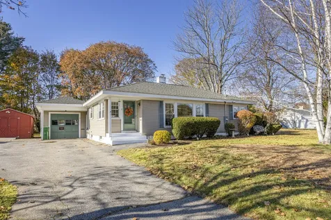 11 Park Lane Gorham ME 04038