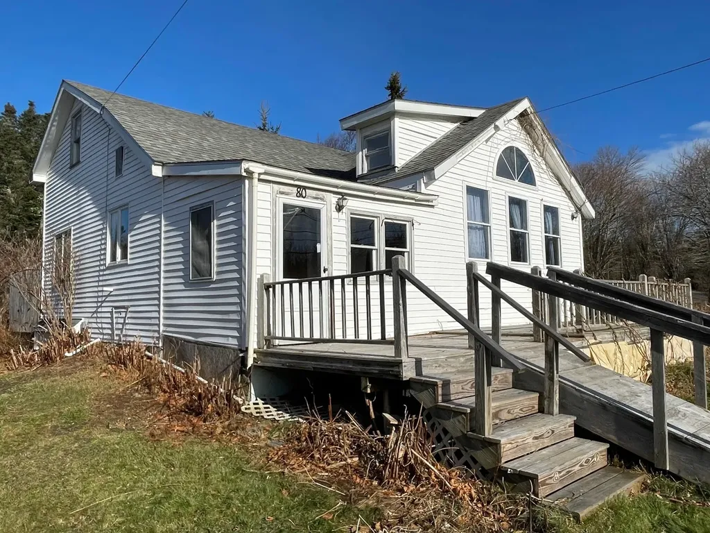 80 Pequot Road Vinalhaven ME 04863