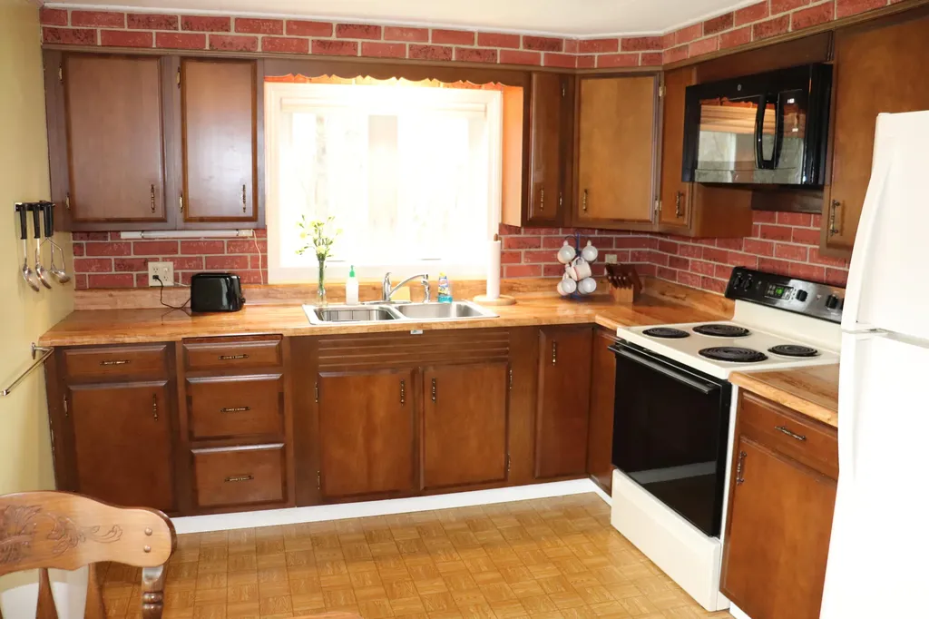 1192 Millvale Road Bucksport ME 04416