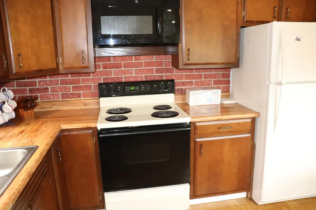 1192 Millvale Road Bucksport ME 04416