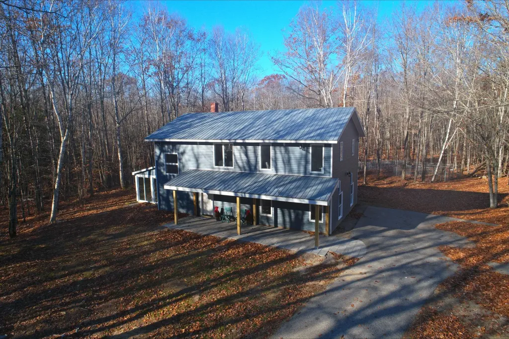 104 Starbird Corner Road Bowdoin ME 04287