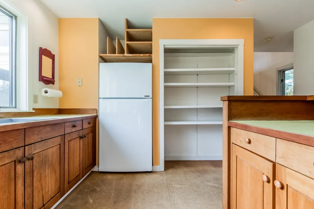 29 Clancy Road Dresden ME 04342