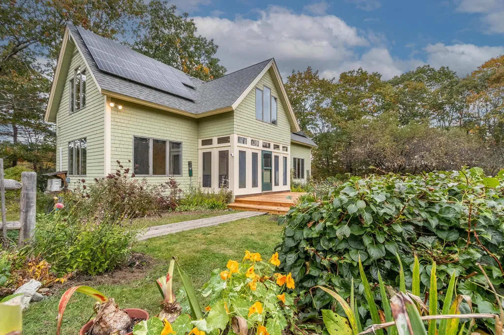 29 Clancy Road Dresden ME 04342