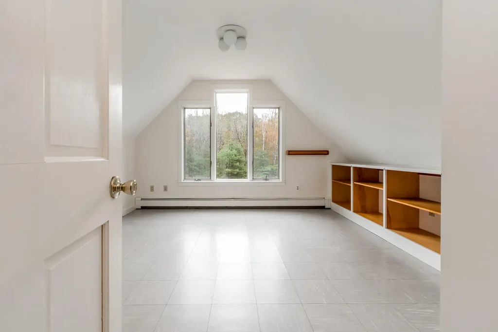 29 Clancy Road Dresden ME 04342