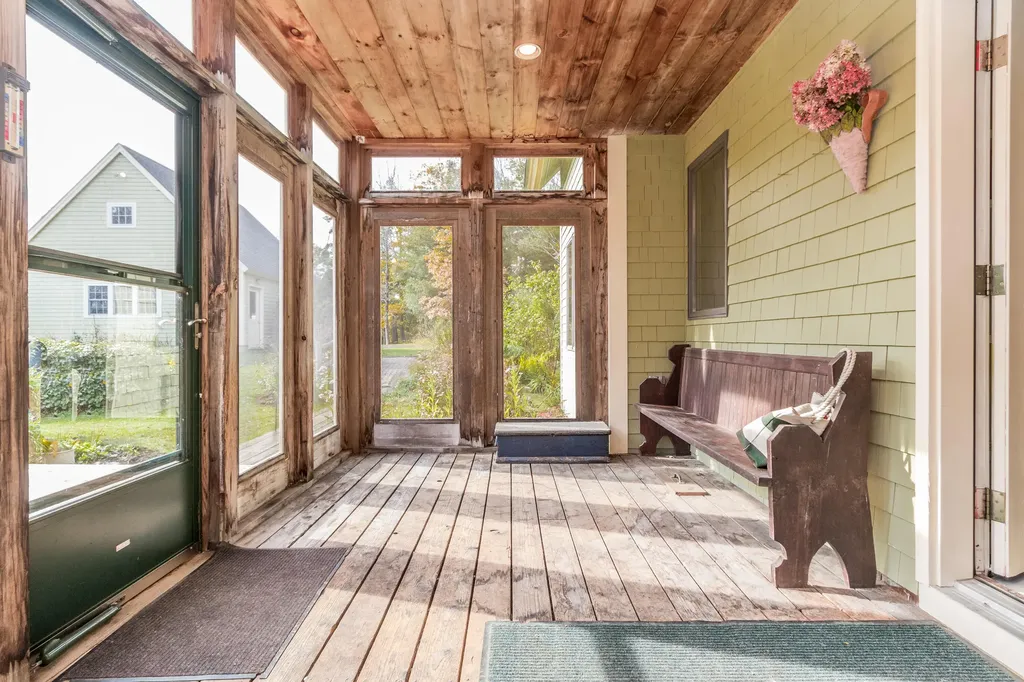 29 Clancy Road Dresden ME 04342