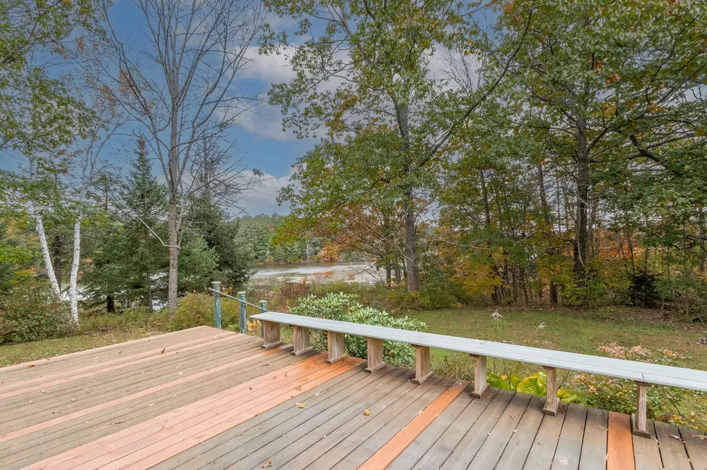 29 Clancy Road Dresden ME 04342