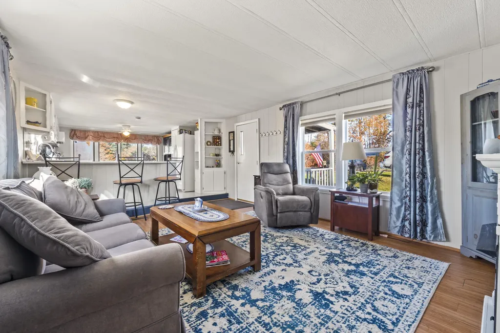 26 Sandalwood Circle Kittery ME 03904
