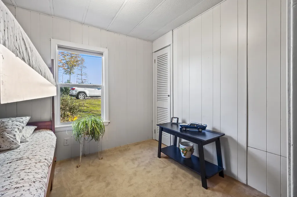 26 Sandalwood Circle Kittery ME 03904