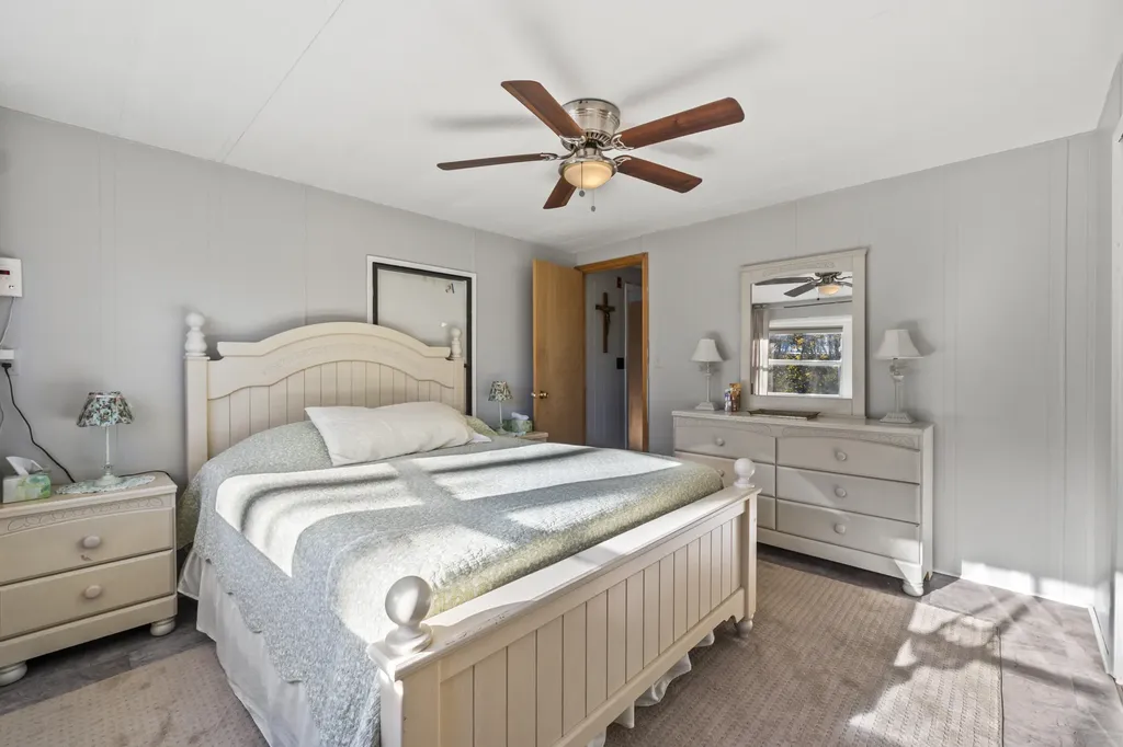 26 Sandalwood Circle Kittery ME 03904