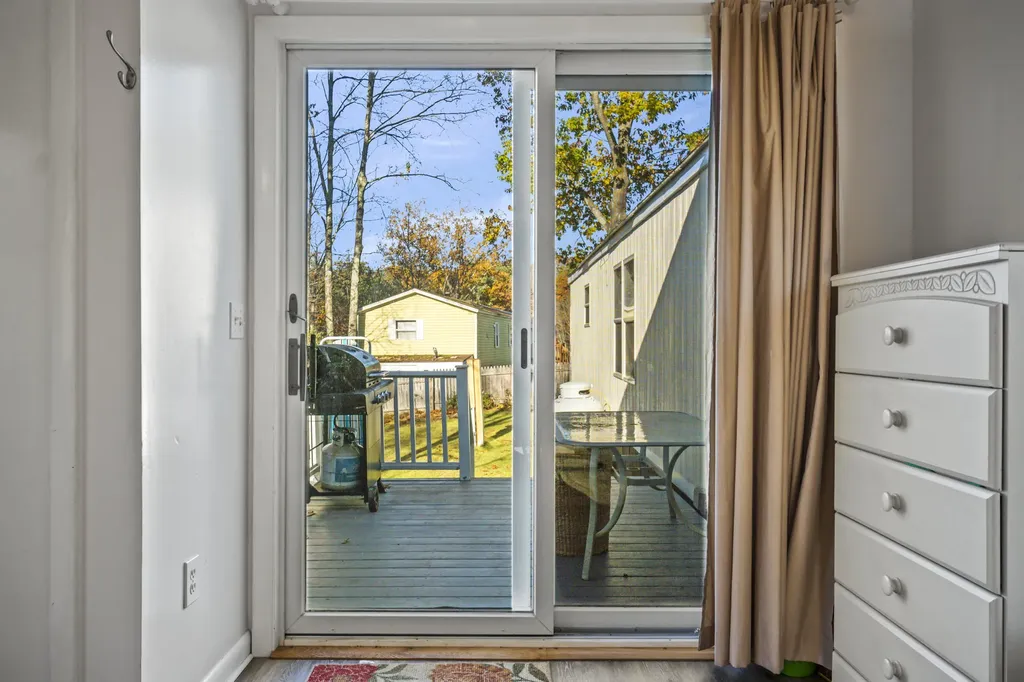 26 Sandalwood Circle Kittery ME 03904