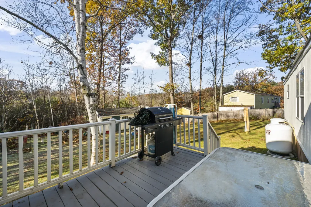 26 Sandalwood Circle Kittery ME 03904