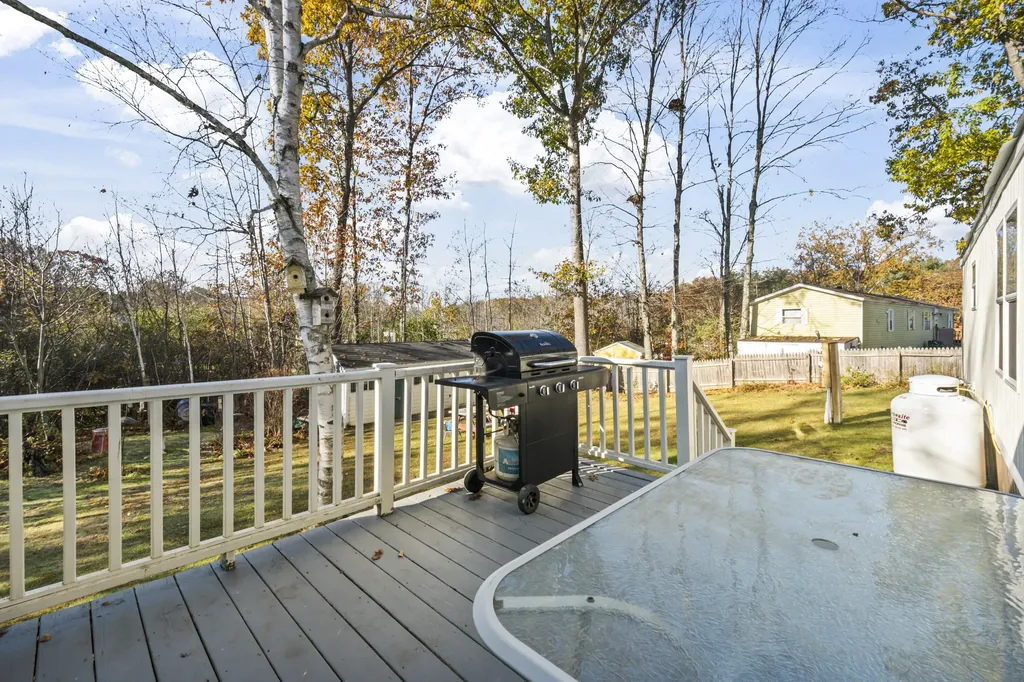 26 Sandalwood Circle Kittery ME 03904
