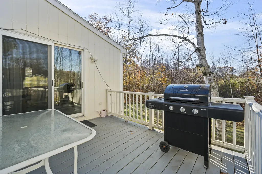 26 Sandalwood Circle Kittery ME 03904