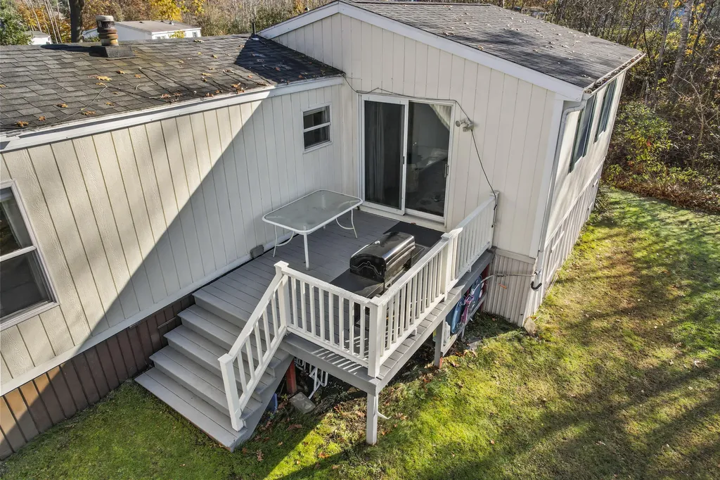 26 Sandalwood Circle Kittery ME 03904