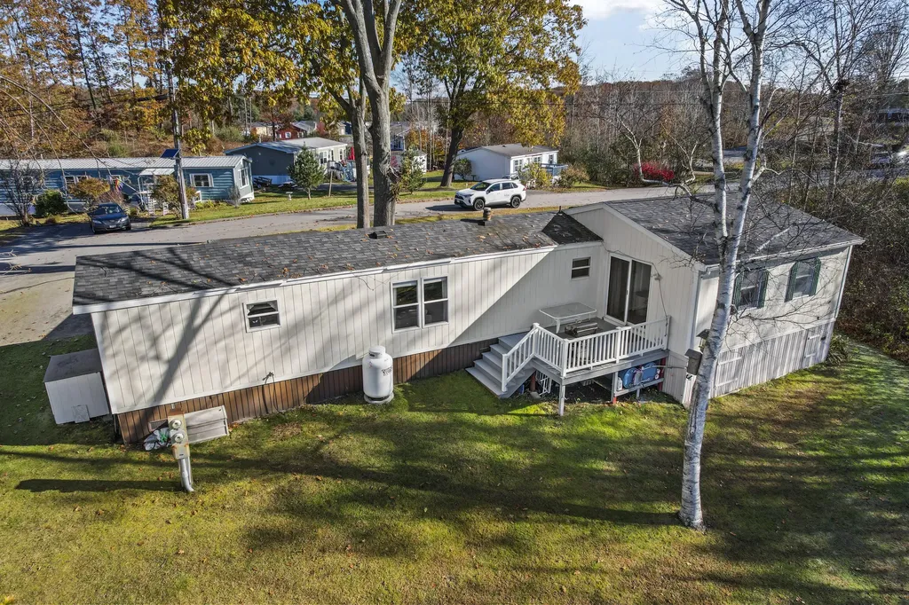 26 Sandalwood Circle Kittery ME 03904