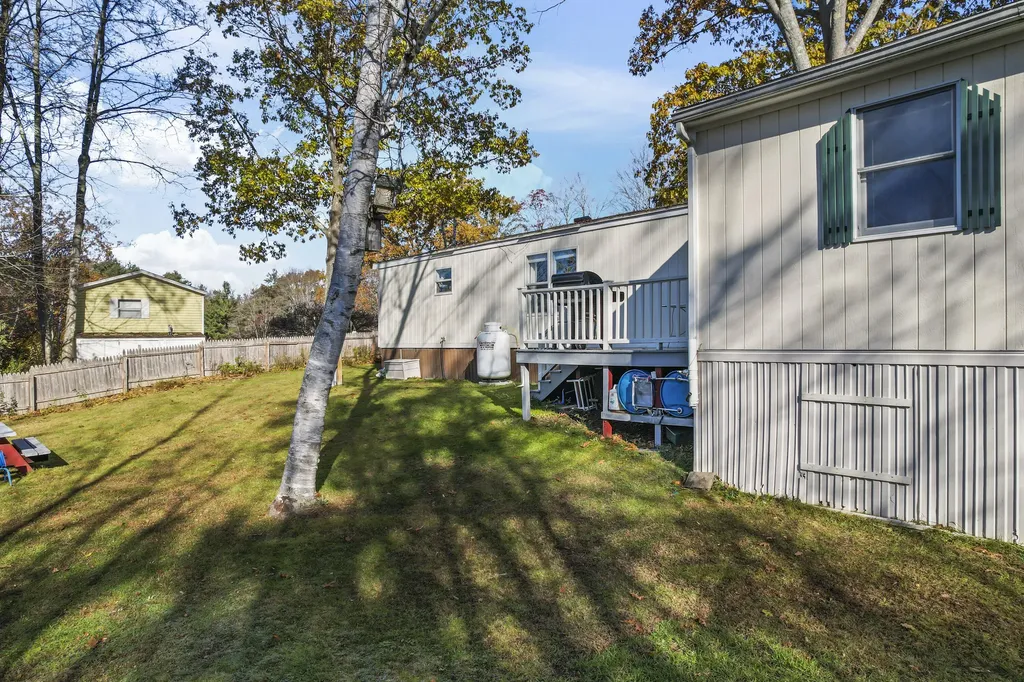 26 Sandalwood Circle Kittery ME 03904