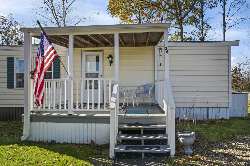 26 Sandalwood Circle Kittery ME 03904