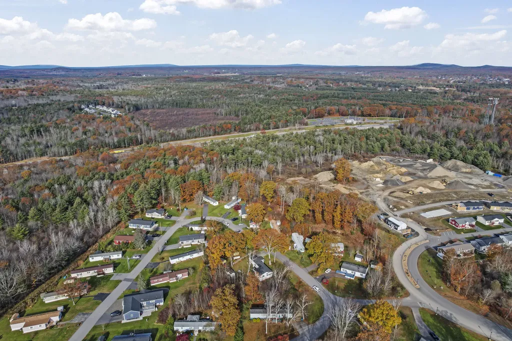 26 Sandalwood Circle Kittery ME 03904