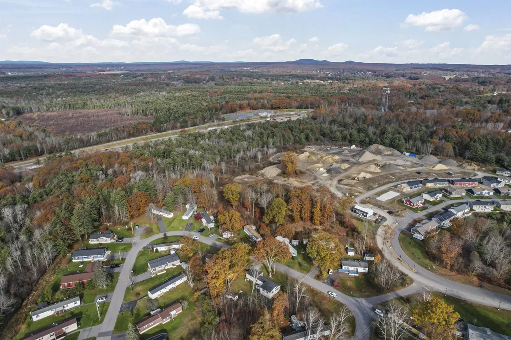 26 Sandalwood Circle Kittery ME 03904