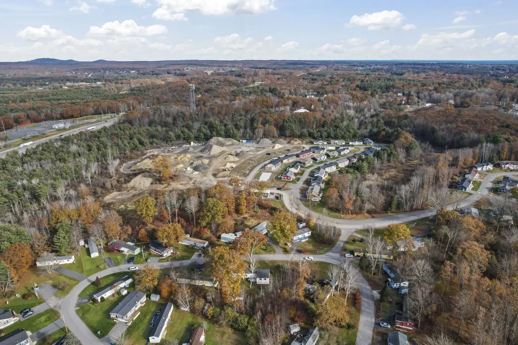 26 Sandalwood Circle Kittery ME 03904