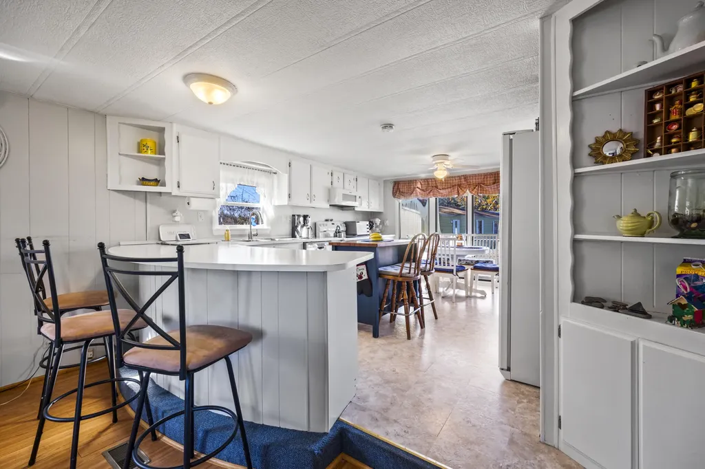 26 Sandalwood Circle Kittery ME 03904