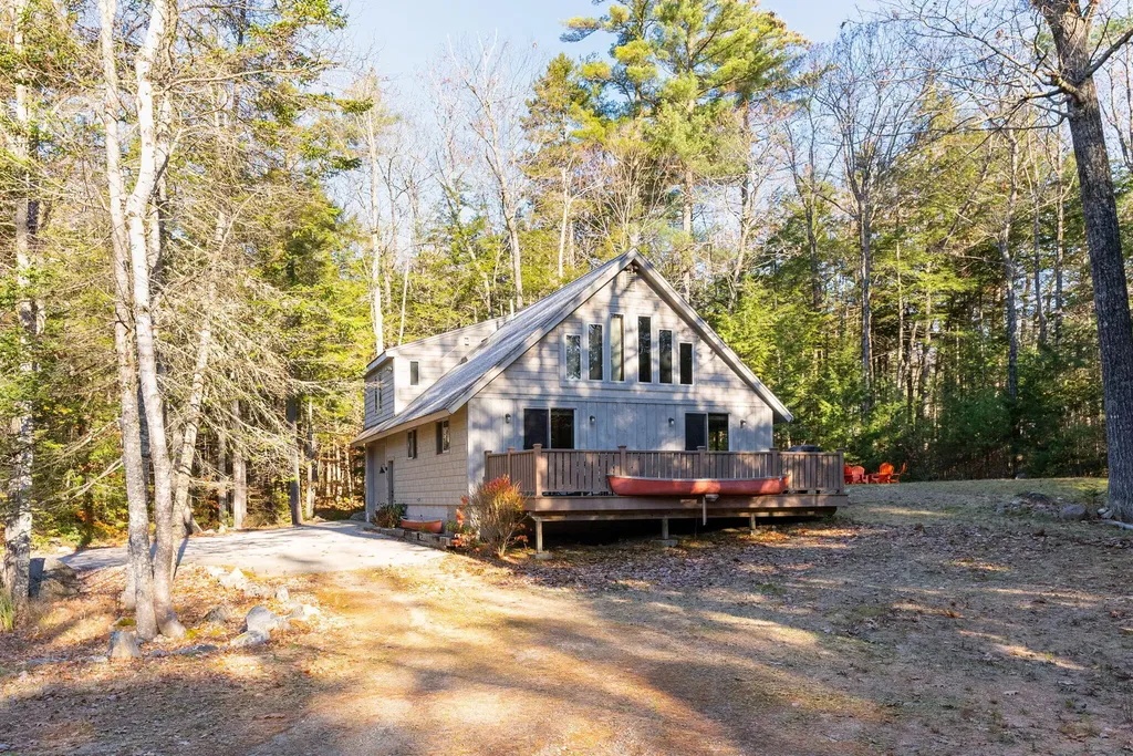 15 Blue Jay Lane Bridgton ME 04009