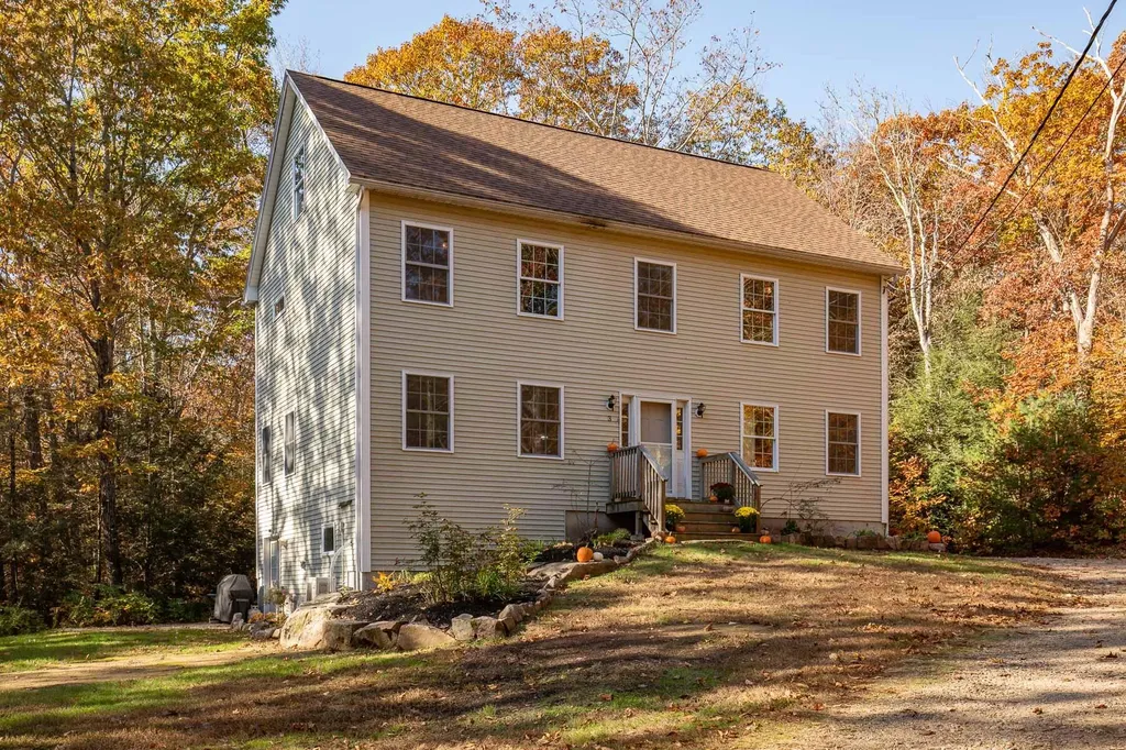 3 Deer Run Ridge Eliot ME 03903