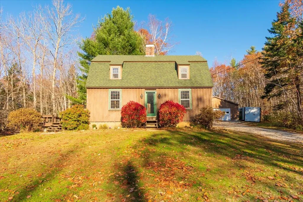 12 S Hope Road Rockport ME 04856