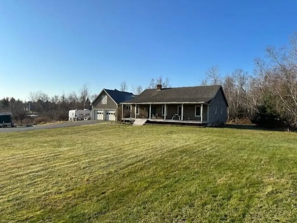 26 Patriot Road Ellsworth ME 04605