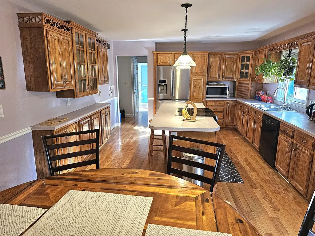 5 Pineland Street Lewiston ME 04240
