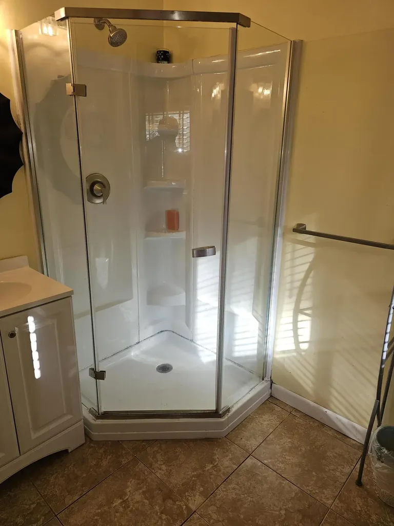 5 Pineland Street Lewiston ME 04240