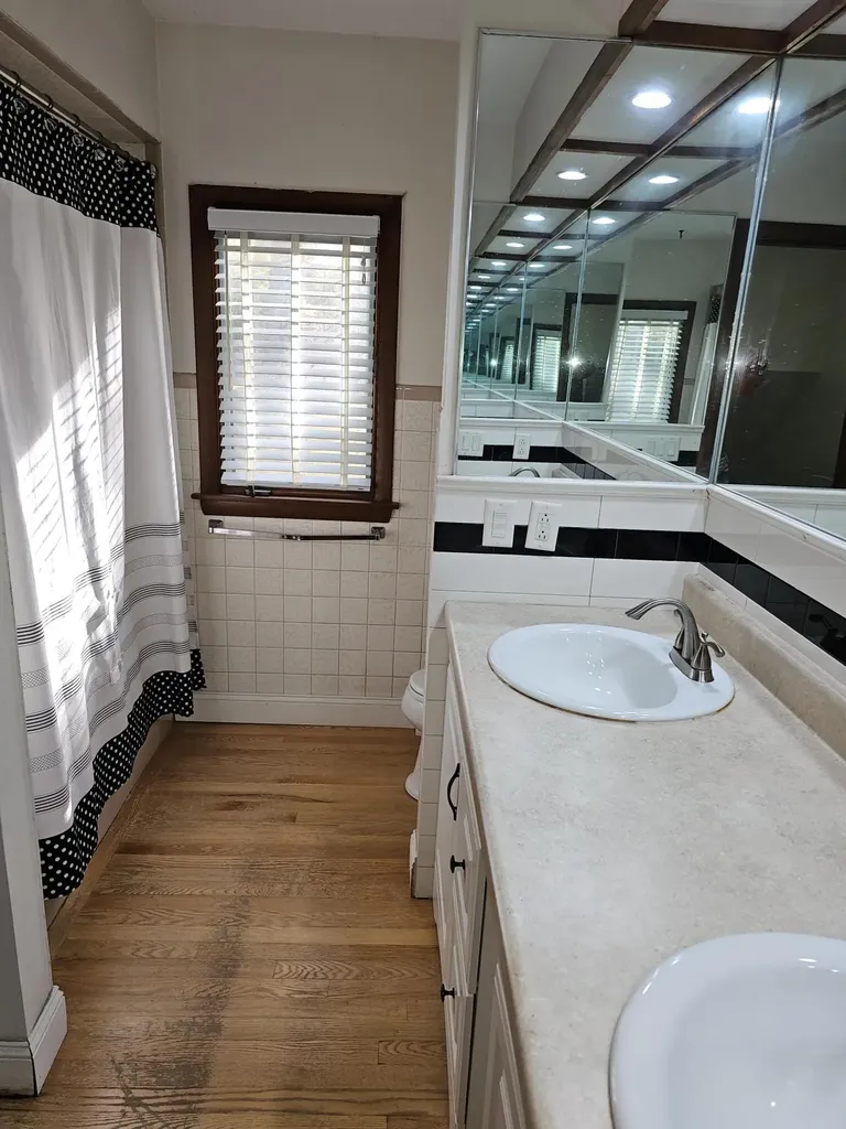 5 Pineland Street Lewiston ME 04240