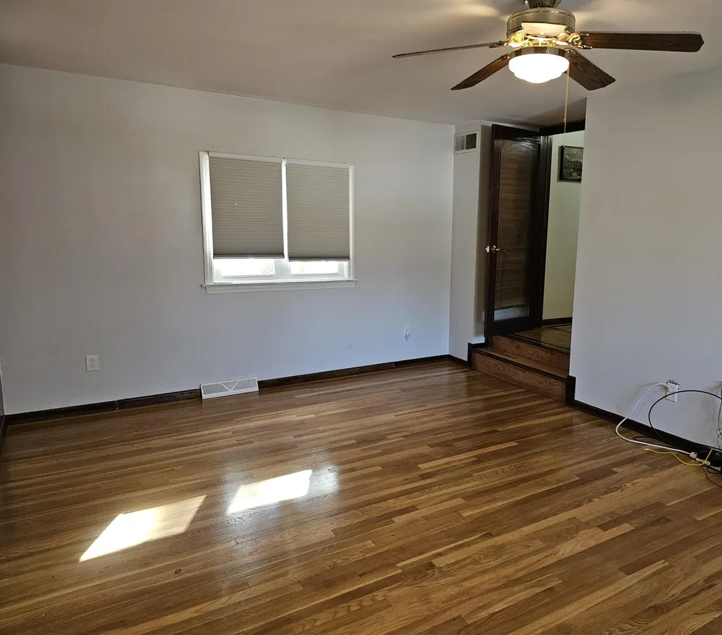 5 Pineland Street Lewiston ME 04240