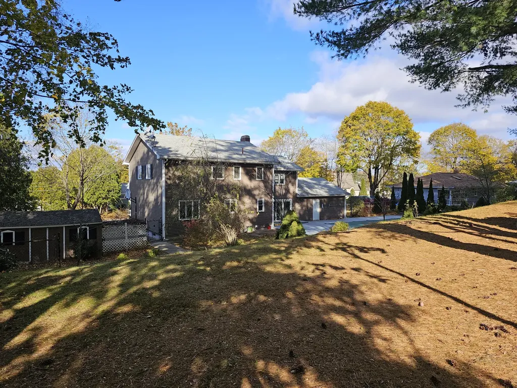 5 Pineland Street Lewiston ME 04240