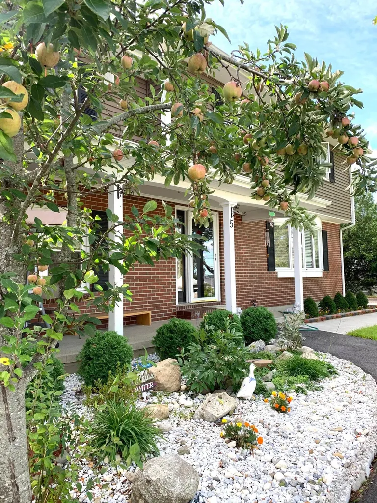 5 Pineland Street Lewiston ME 04240