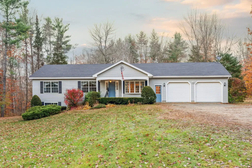 731 Brighton Hill Road Minot ME 04258