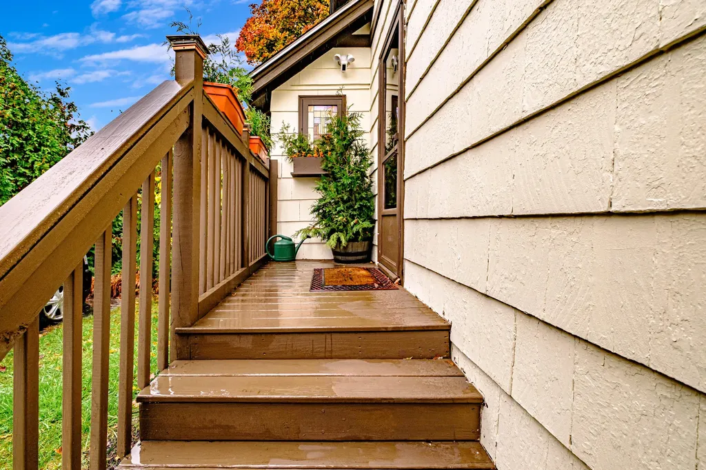 29 Prescott Street Sanford ME 04073
