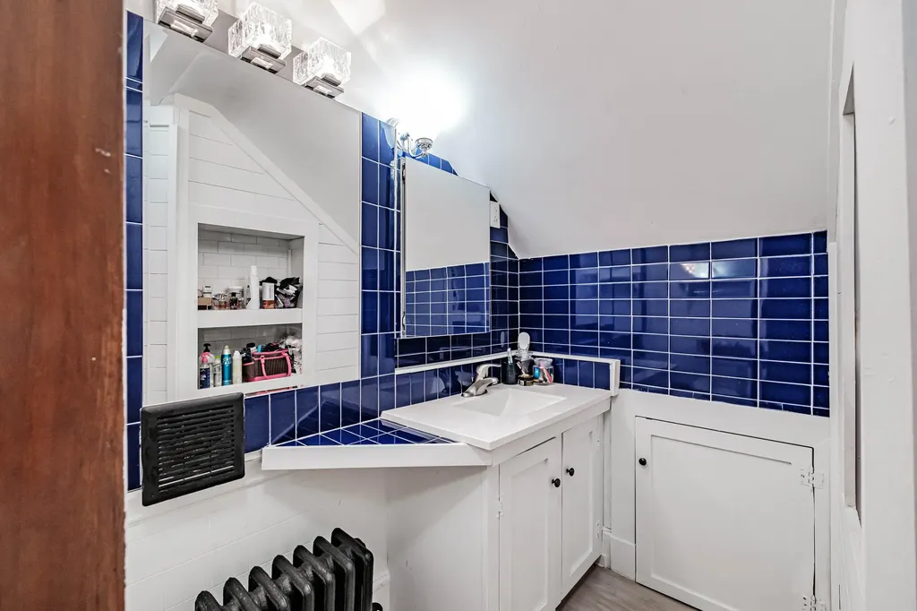 29 Prescott Street Sanford ME 04073