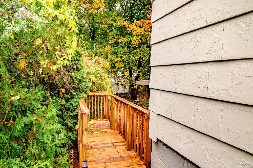 29 Prescott Street Sanford ME 04073