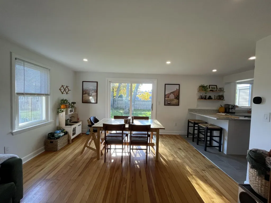 18 Shobe Avenue Brunswick ME 04011
