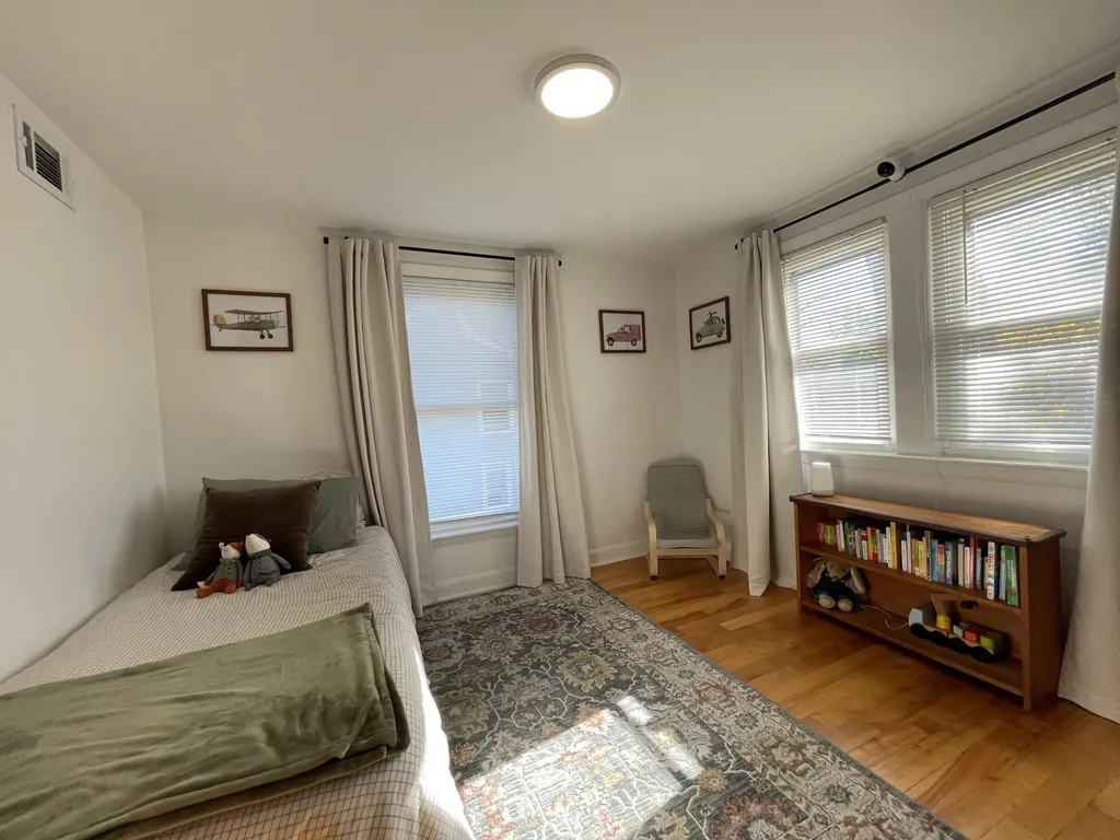 18 Shobe Avenue Brunswick ME 04011