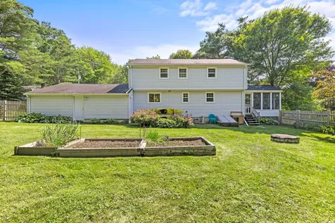 9 Hallmark Road Cumberland ME 04110