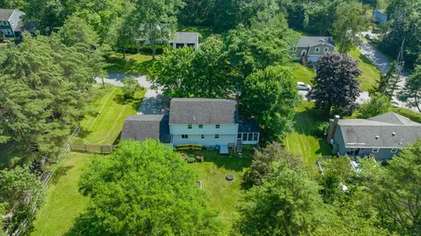 9 Hallmark Road Cumberland ME 04110