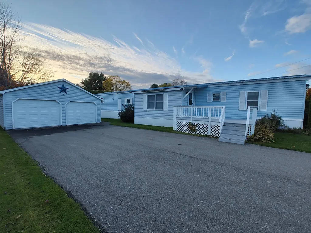 13 E Street Bangor ME 04401
