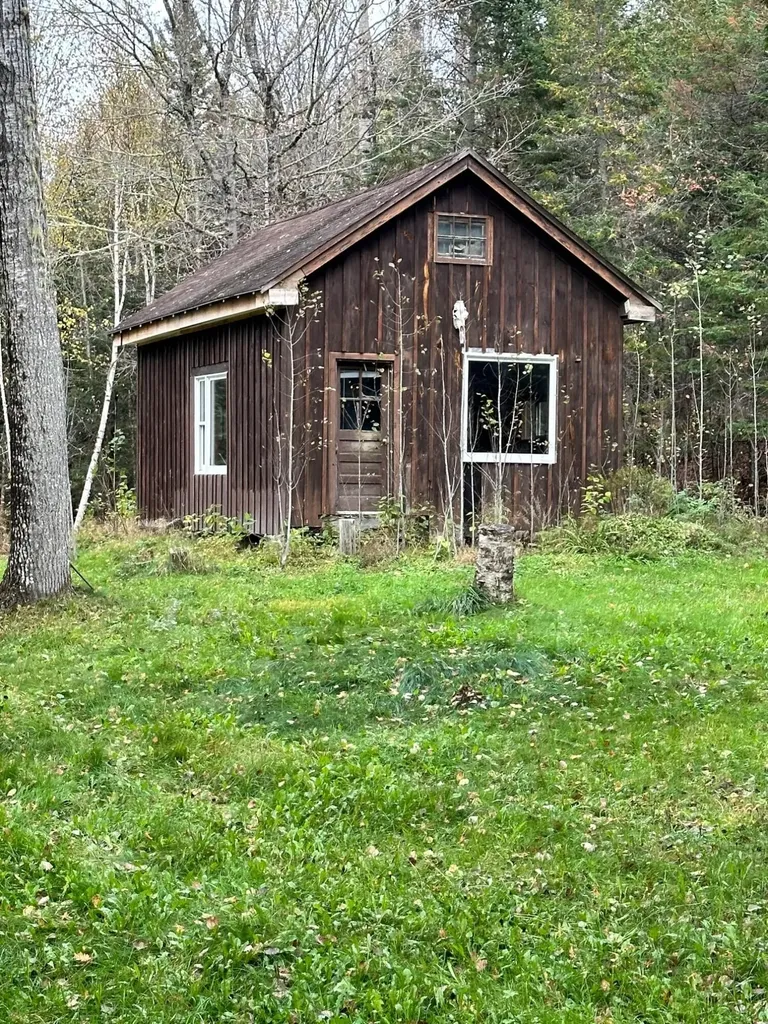 864 Sheridan Road Ashland ME 04732