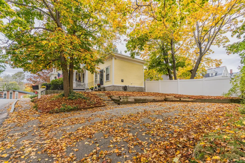 21 Linden Street Bath ME 04530