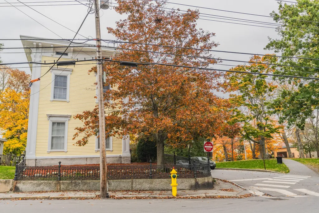 21 Linden Street Bath ME 04530